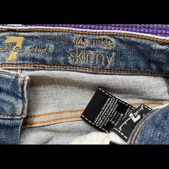 7 for all mankind skinny jeans - Picture 5 of 7